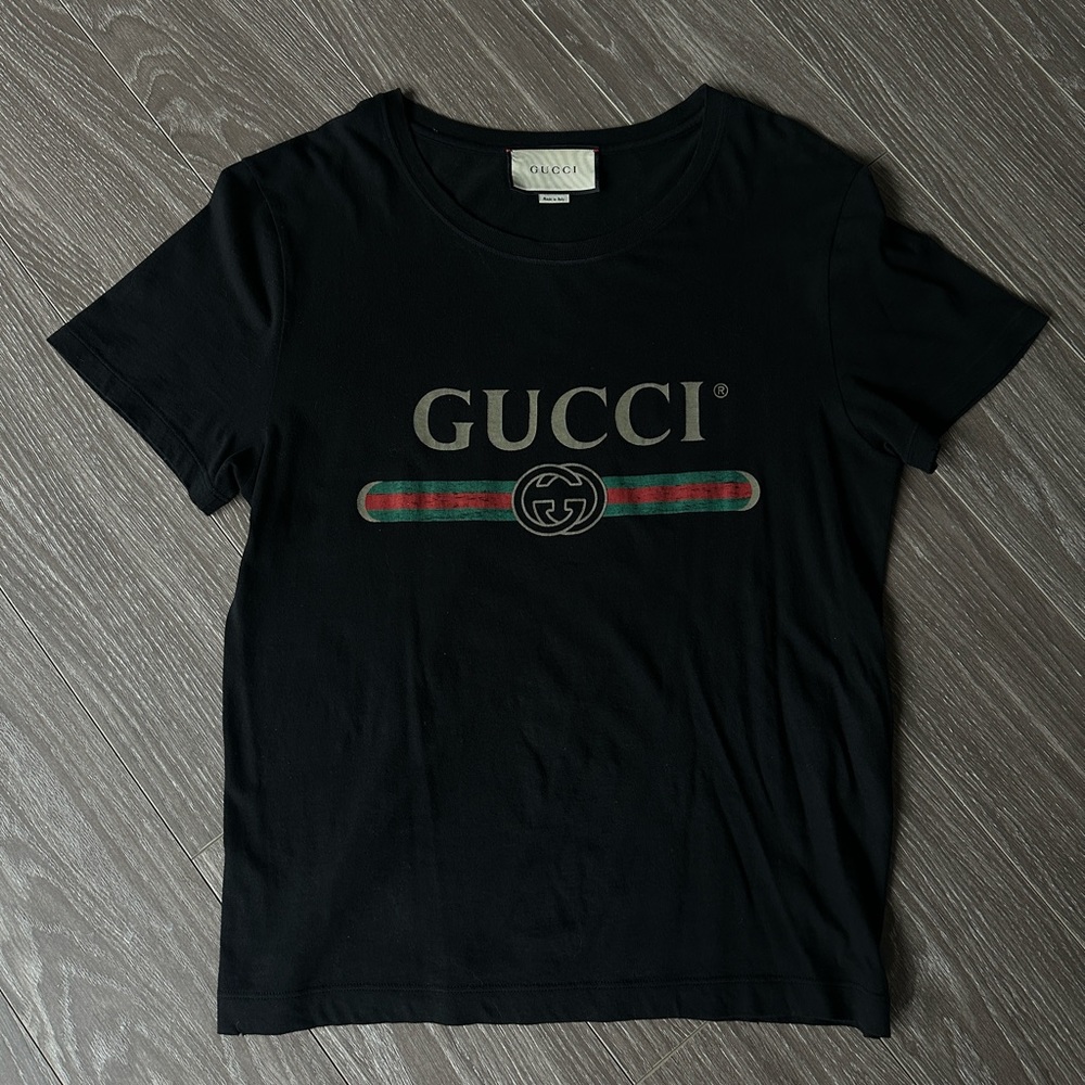 Gucci logo black unisex tshirt
